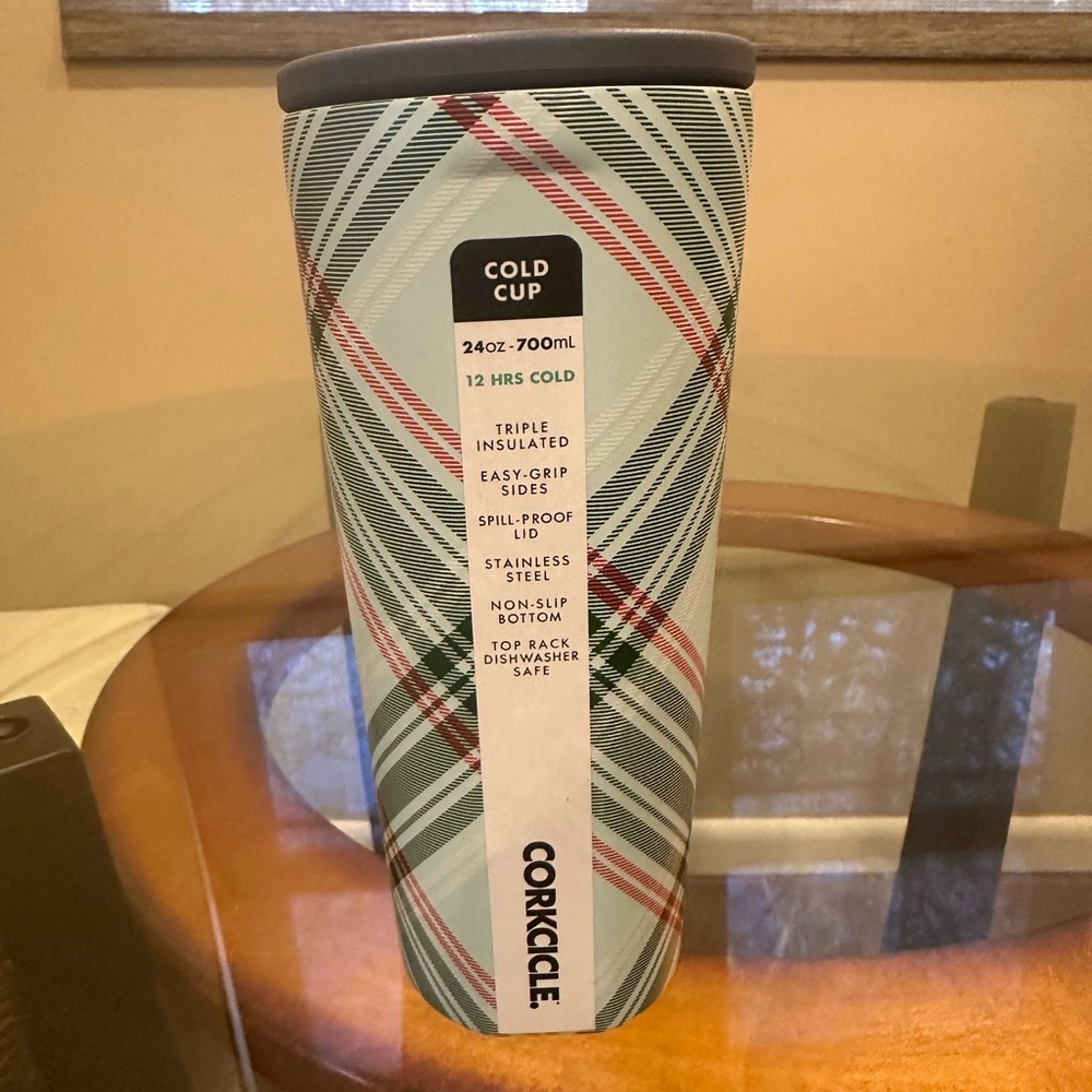 CORKCICLE NWT 24oz Cold Cup